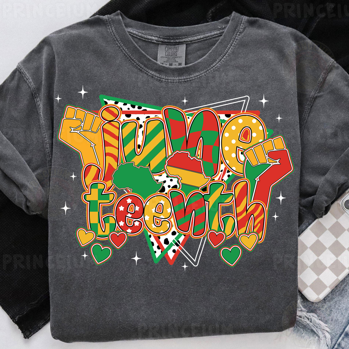 a t - shirt with the words happy holidays on it