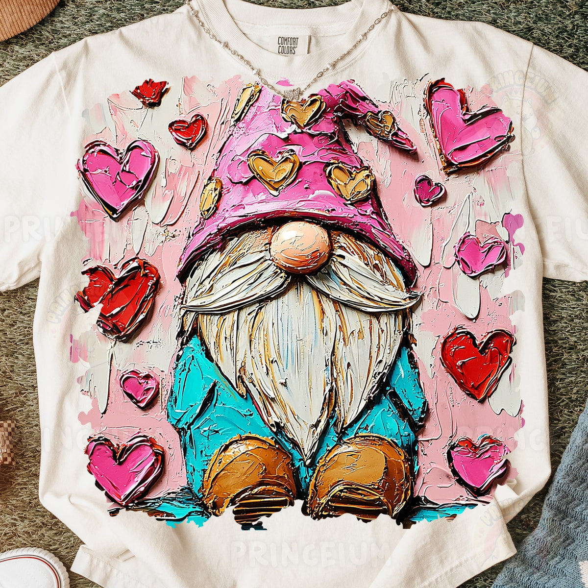 Valentine Gnome with Hearts