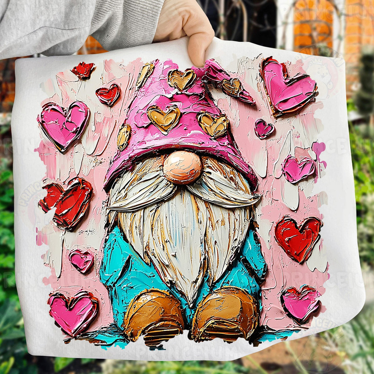 Valentine Gnome with Hearts