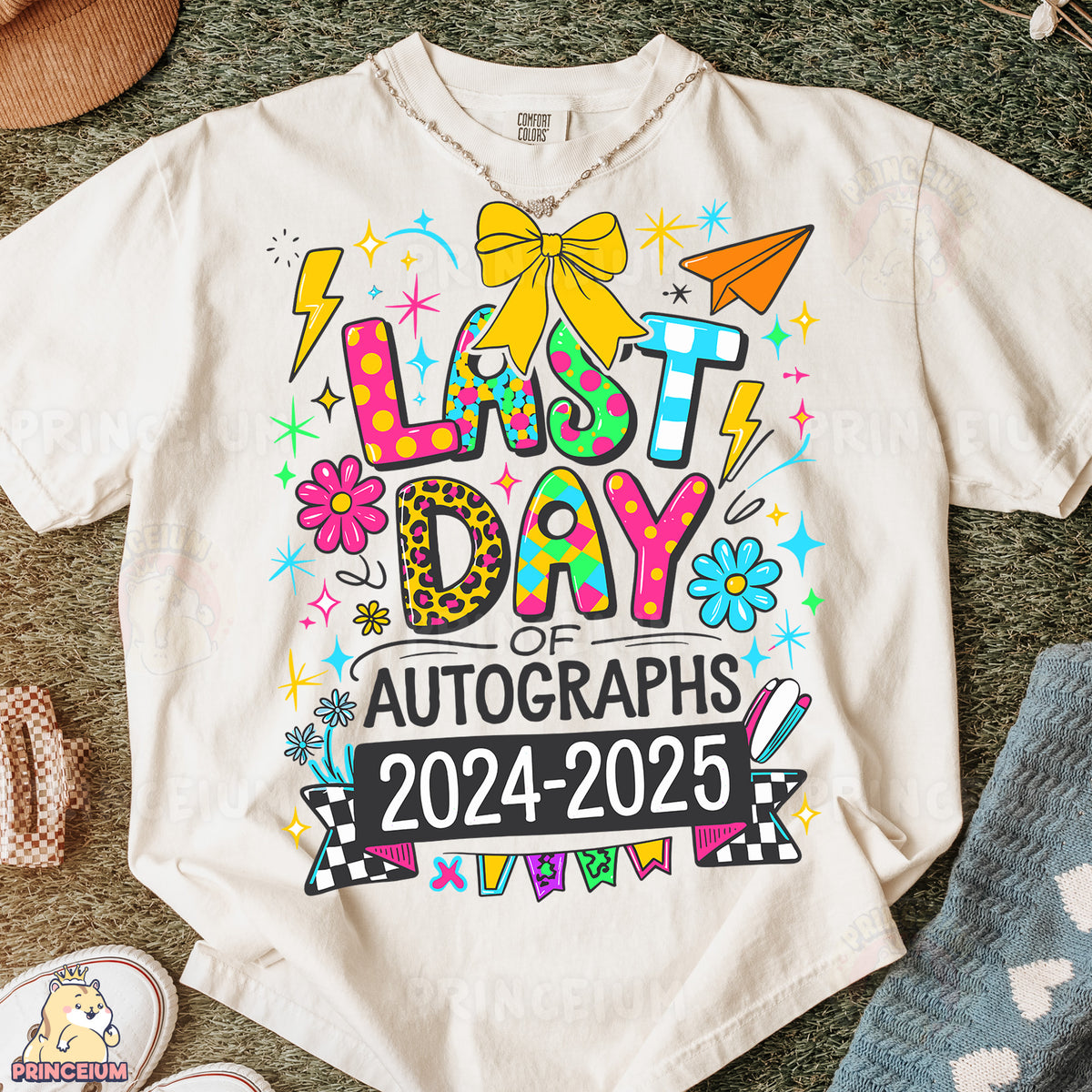 a t - shirt with the words just day on it