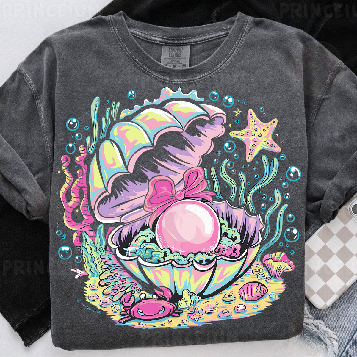 a t - shirt with an image of an octopus on it