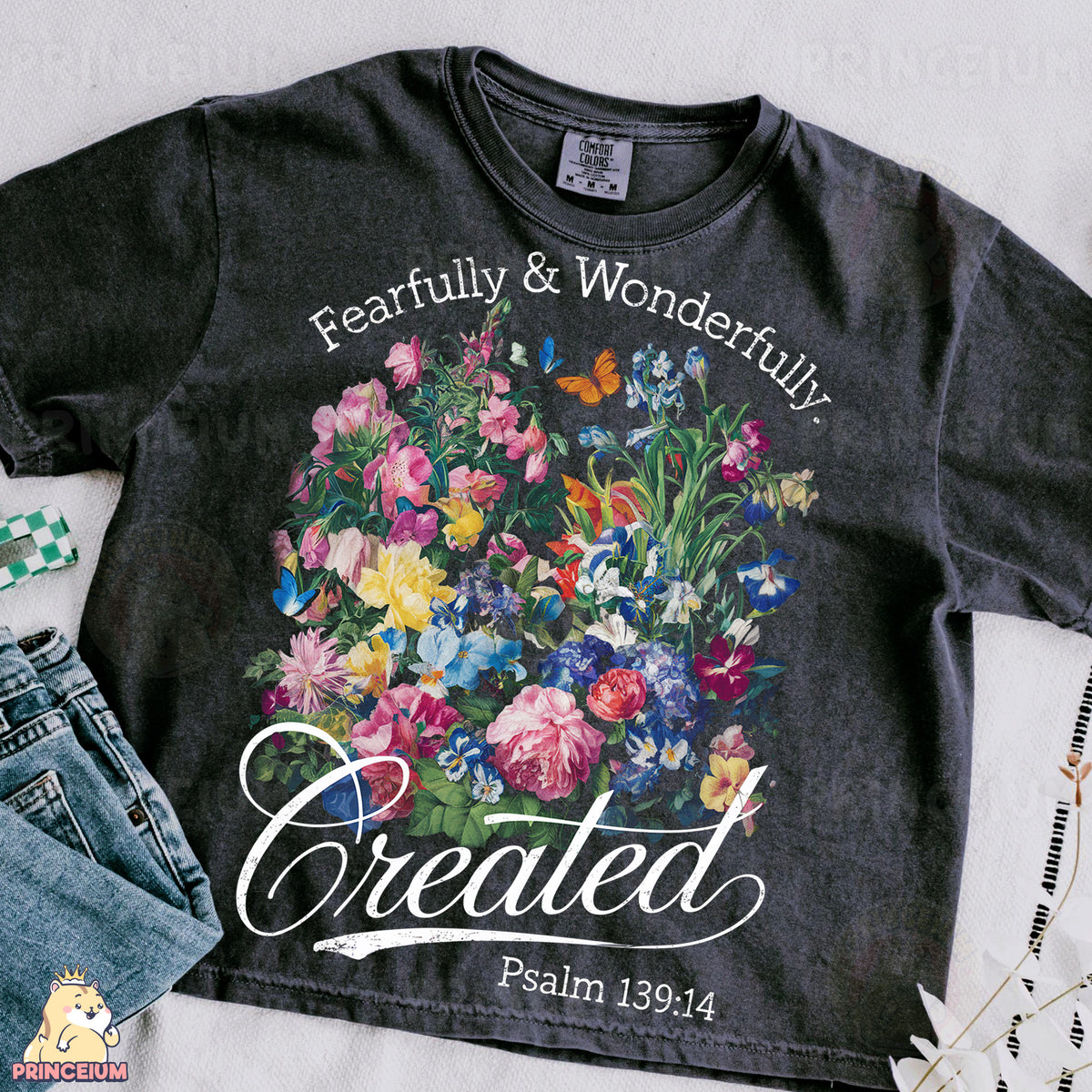a t - shirt with a picture of a bouquet of flowers on it