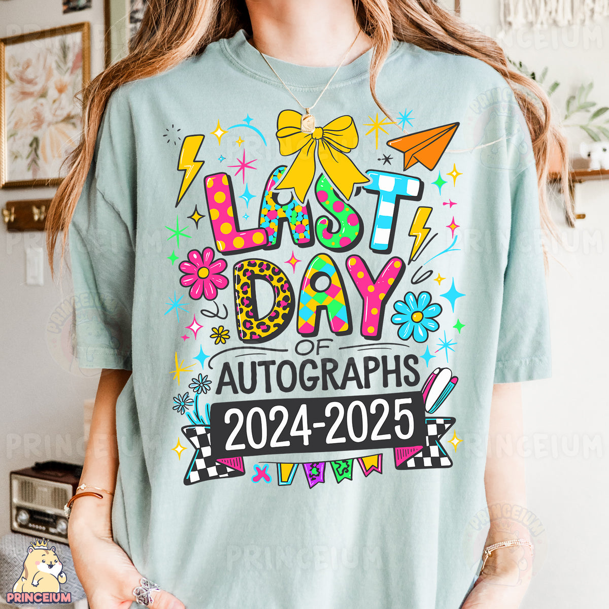 a woman wearing a t - shirt that says last day autographs