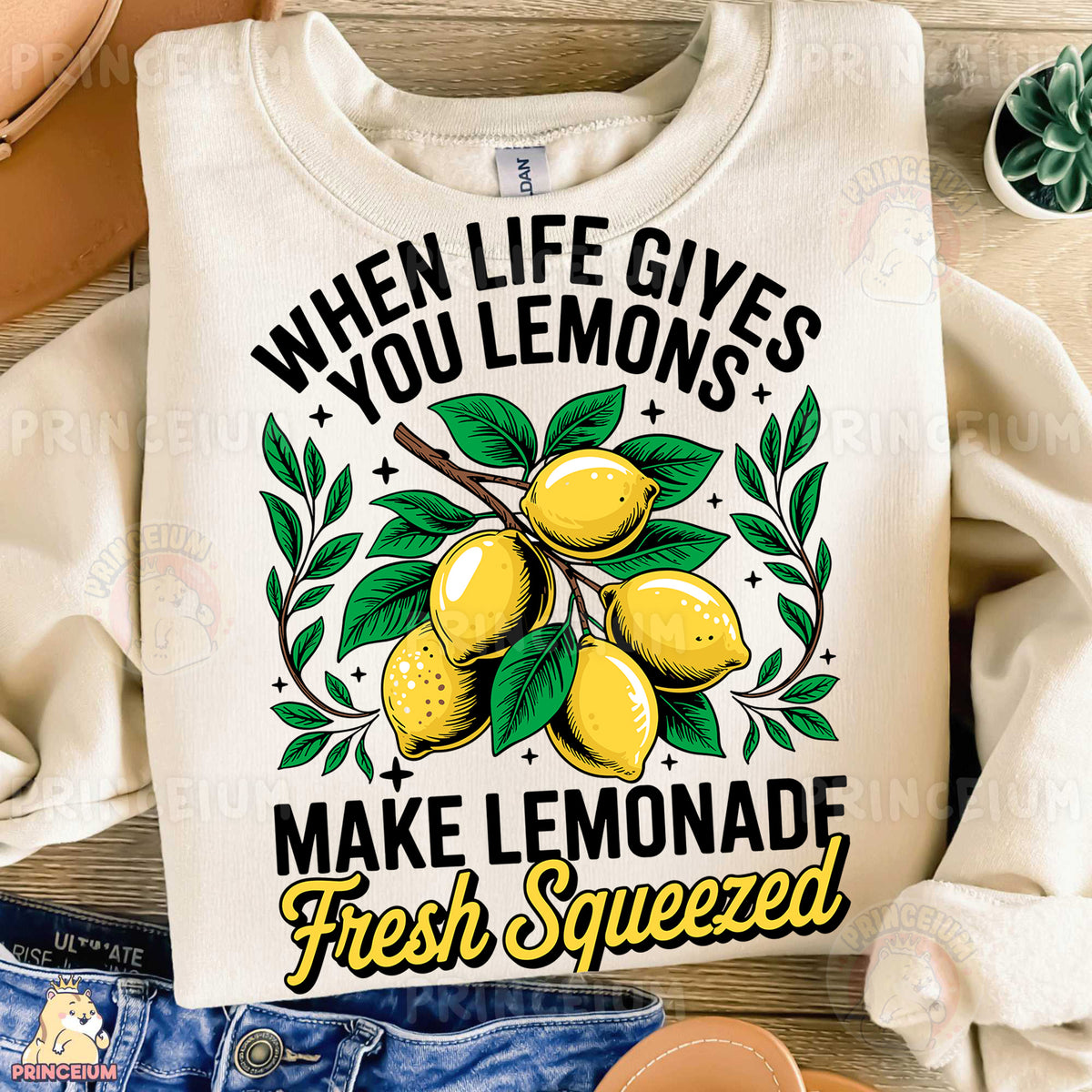 a t - shirt that says when life gives you lemons make lemonade,