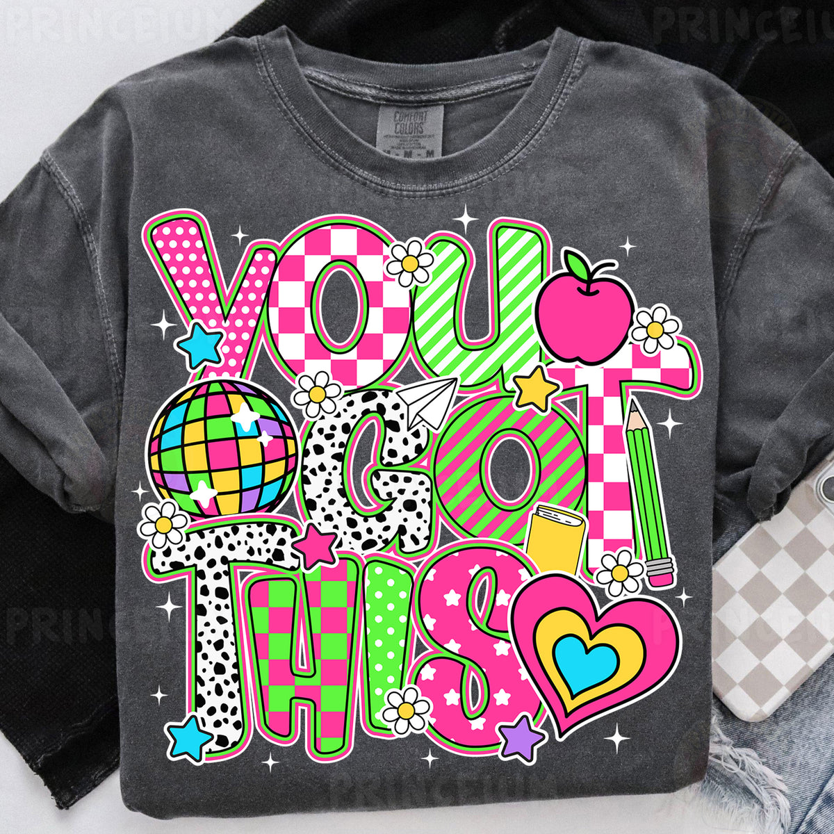 a t - shirt with the words you are fabulous printed on it