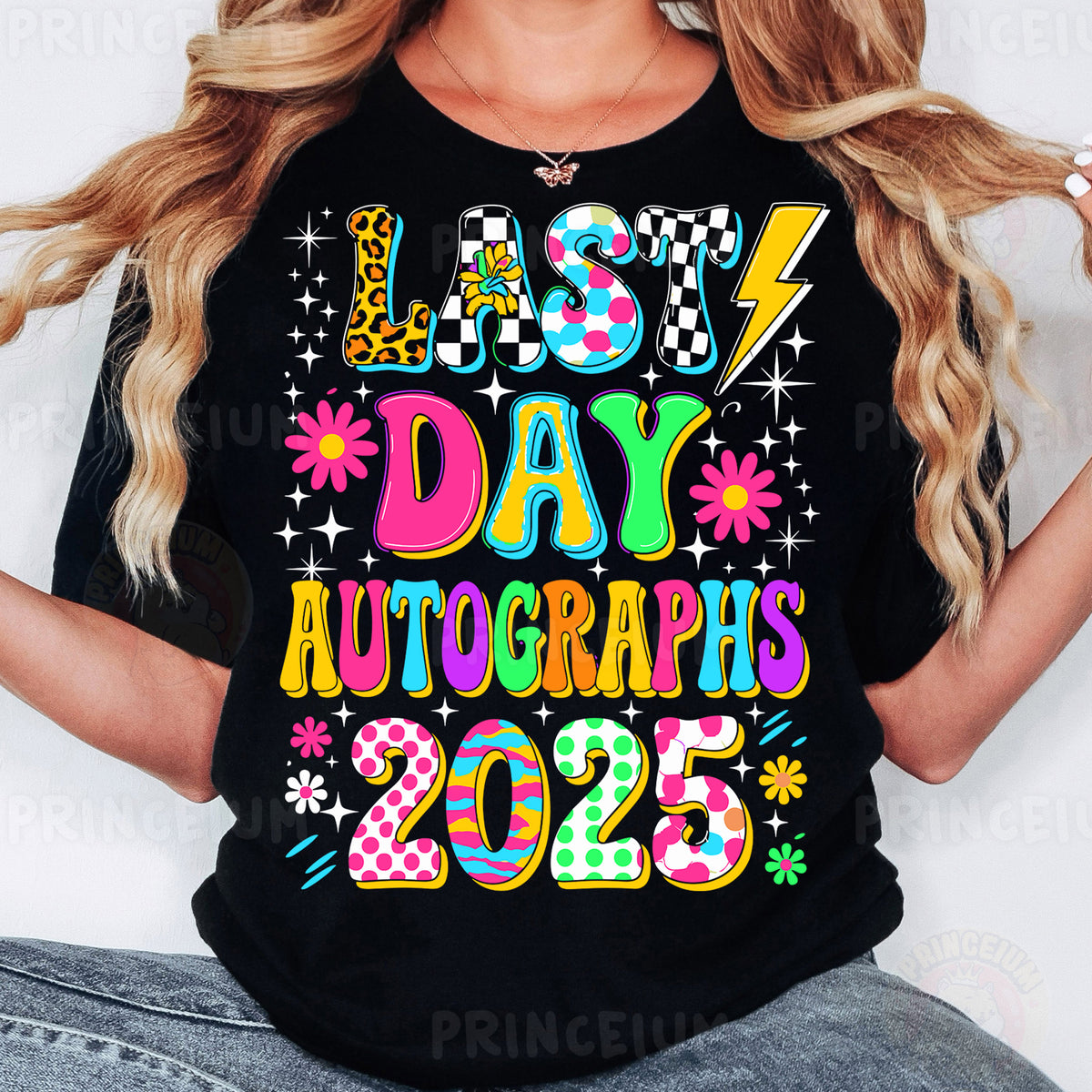 a woman wearing a black tshirt that says happy day autographs 2013