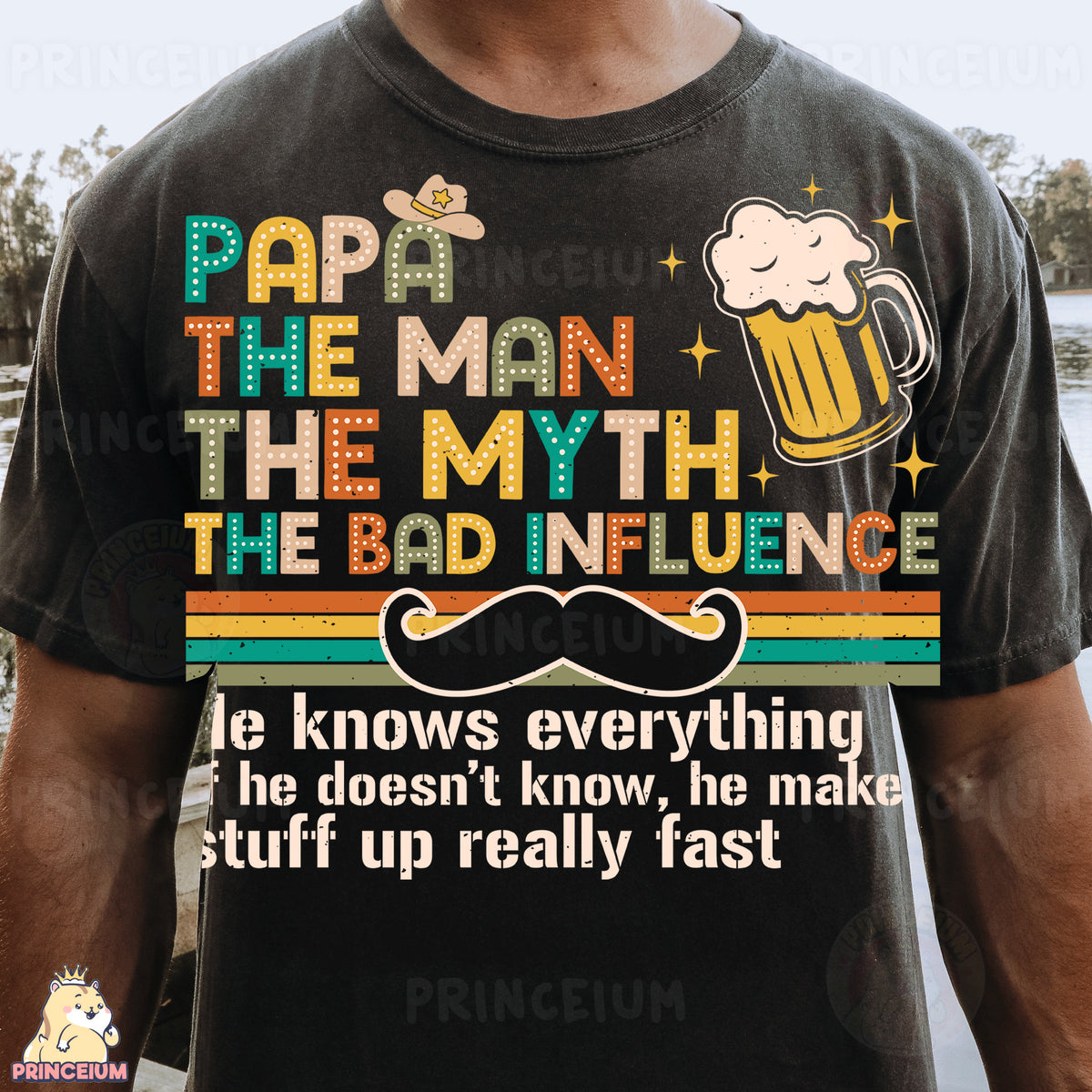 a man wearing a t - shirt that says papa the man, the myth the