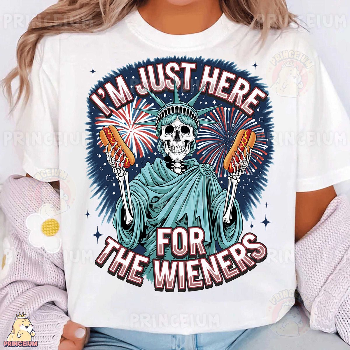 a woman wearing a t - shirt that says i'm just here for the